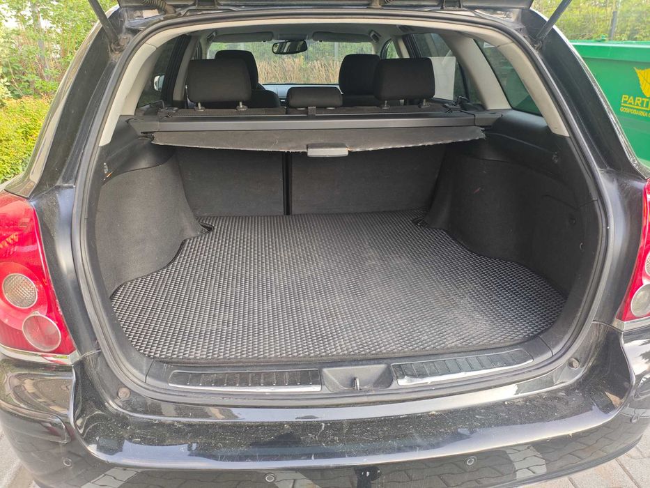 TOYOTA Avensis kombi 2007
