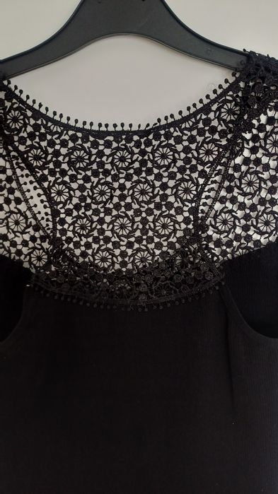 Top preto rendado - M