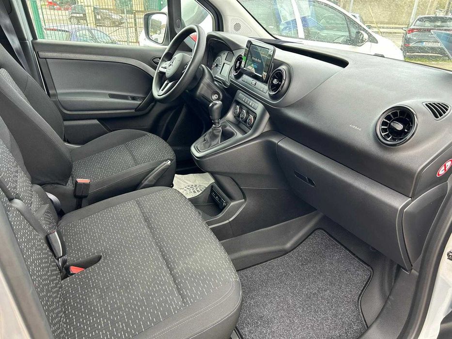 Mercedes Citan 110 Longa 2024 • 63.000 km • Garantia 2027 • Mercedes