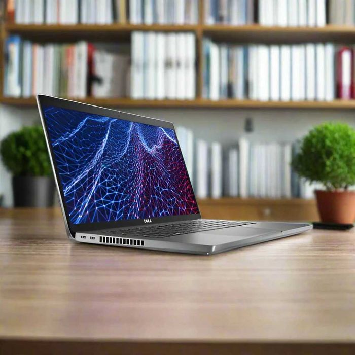 DELL I5 1245U 12 geraçao  4,4GHZ 64GB  DISCO SSD M2 512GB