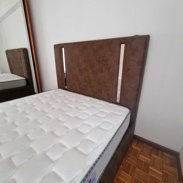 Camas De Casal Estofadas ALTA GAMA - MODELO TABELHA - Top de Gama 190x140m Estrado Incluído!!