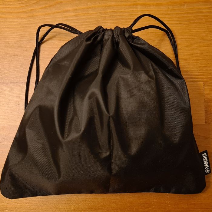 Phones Yamaha HPH-MT5