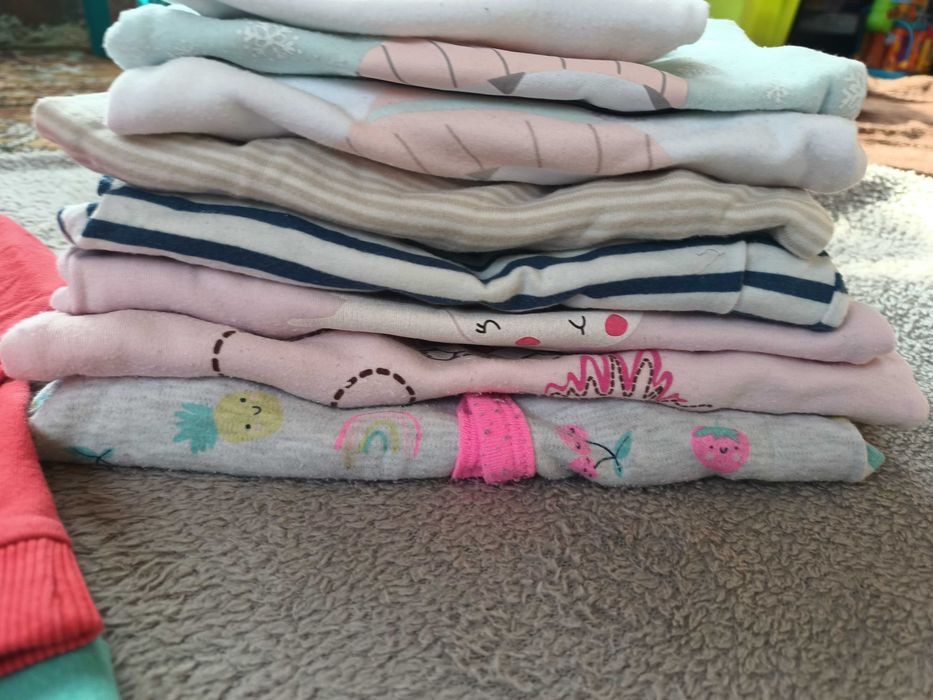 Ubrania ciuchy dziewczynka niemowlęce rozmiar 74/80