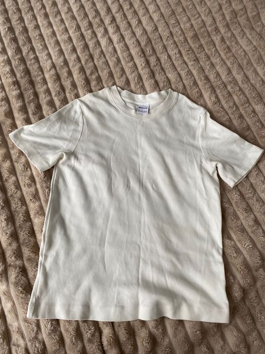 Молочна футболка Bershka