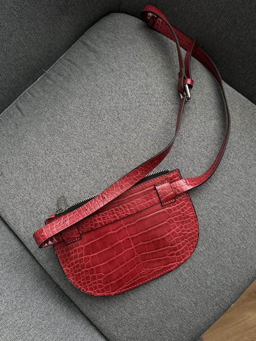 Сумочка крос боді від zara