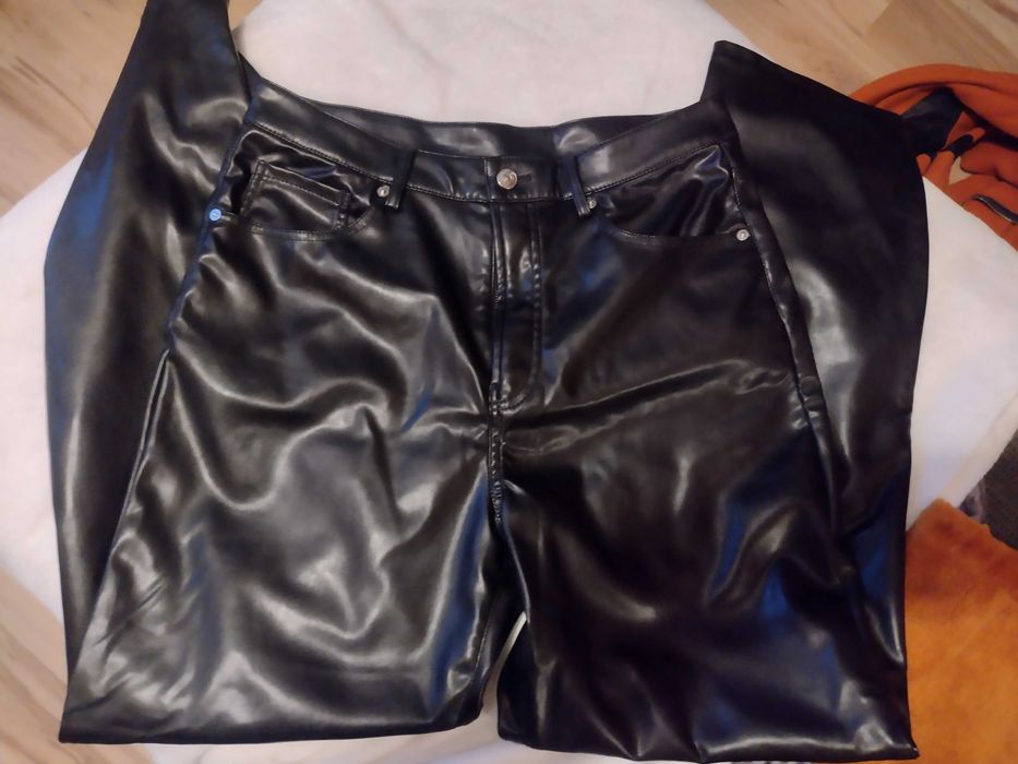 Skórzane spodnie DIVIDED 42 H&M