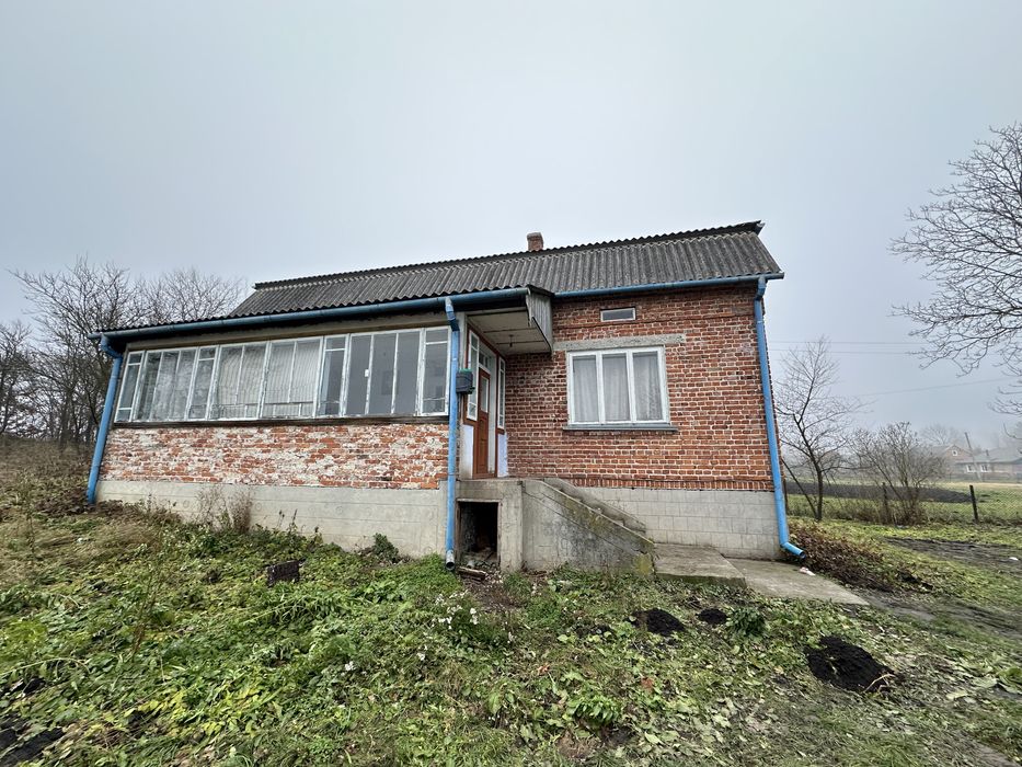 Продається будинок (40 км від Львова)