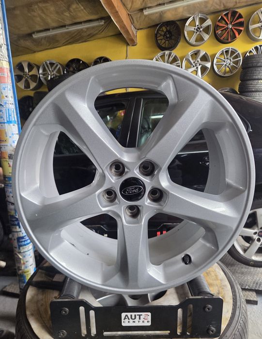 Felgi Aluminiowe Ford 5x108 8Jx18 ET 55  Volvo