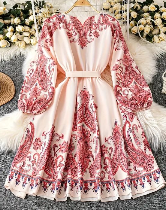 Продам сукню нова