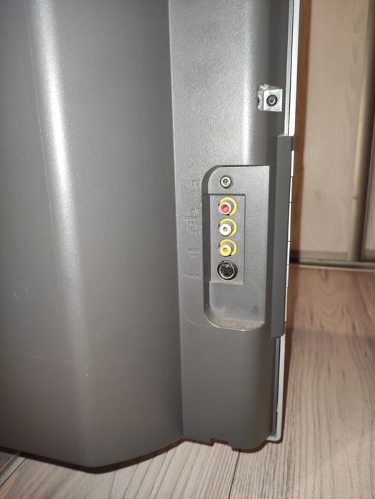 Telewizor Philips 32 cale + Pilot