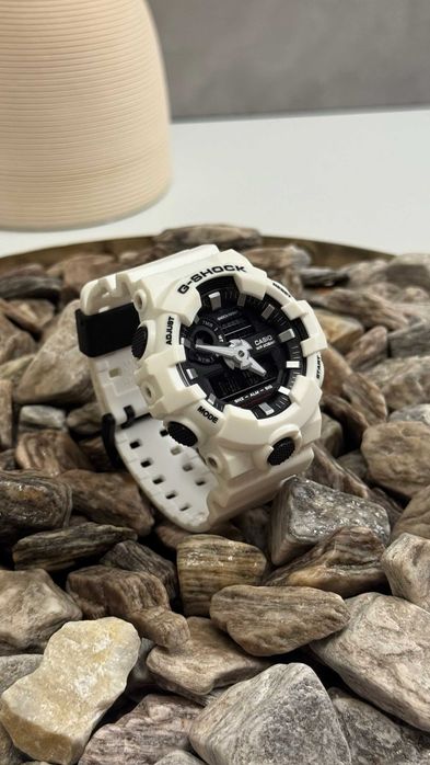 Годинник Casio G-Shock GA-700 White / Часы Касио белые