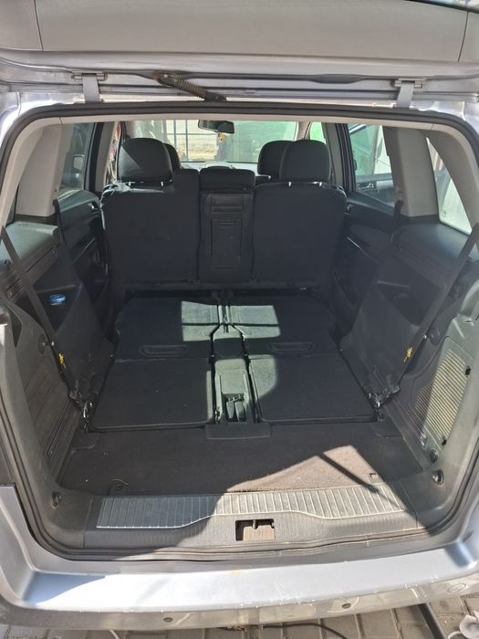 Продам Opel Zafira B