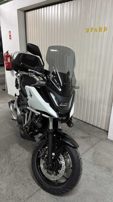 para brisas GIVI D127S (52,5 x 37) para Honda NC750X - 25-26