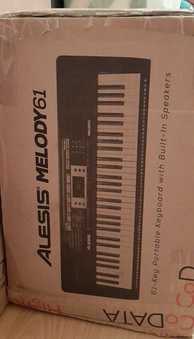 Teclado completamente novo, nunca foi utilizado