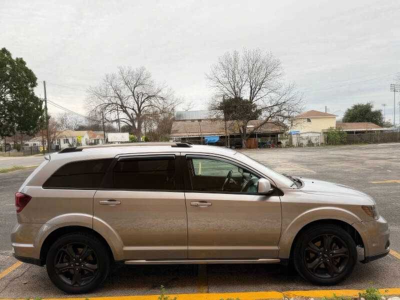 2018 Dodge Journey Crossroad