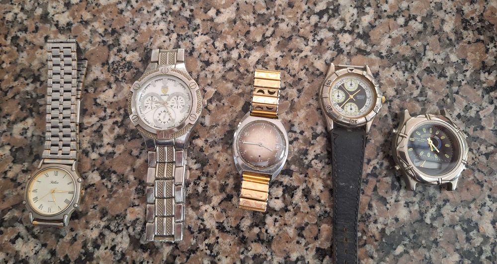 Relógios sem uso