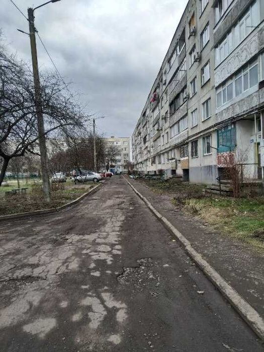 1/3 частки двокімнатної квартири