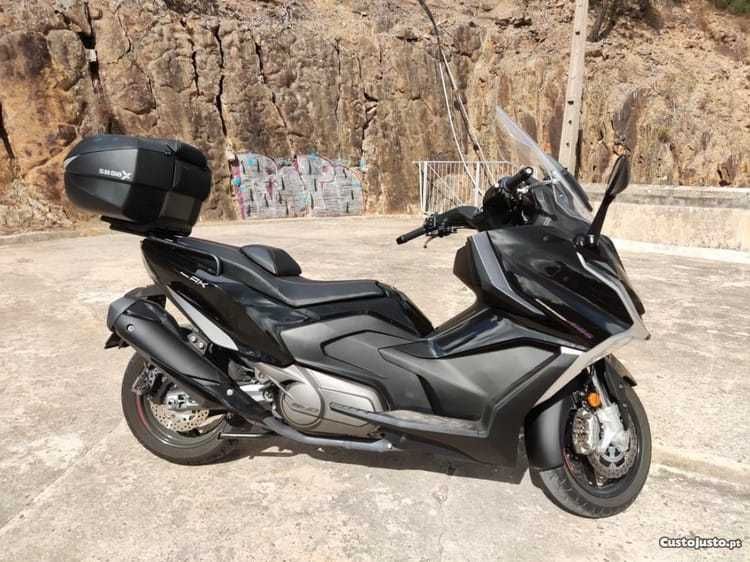 KYMCO AK 550 Premium (2023) – Como Nova | Apenas 11000 km | Algarve
