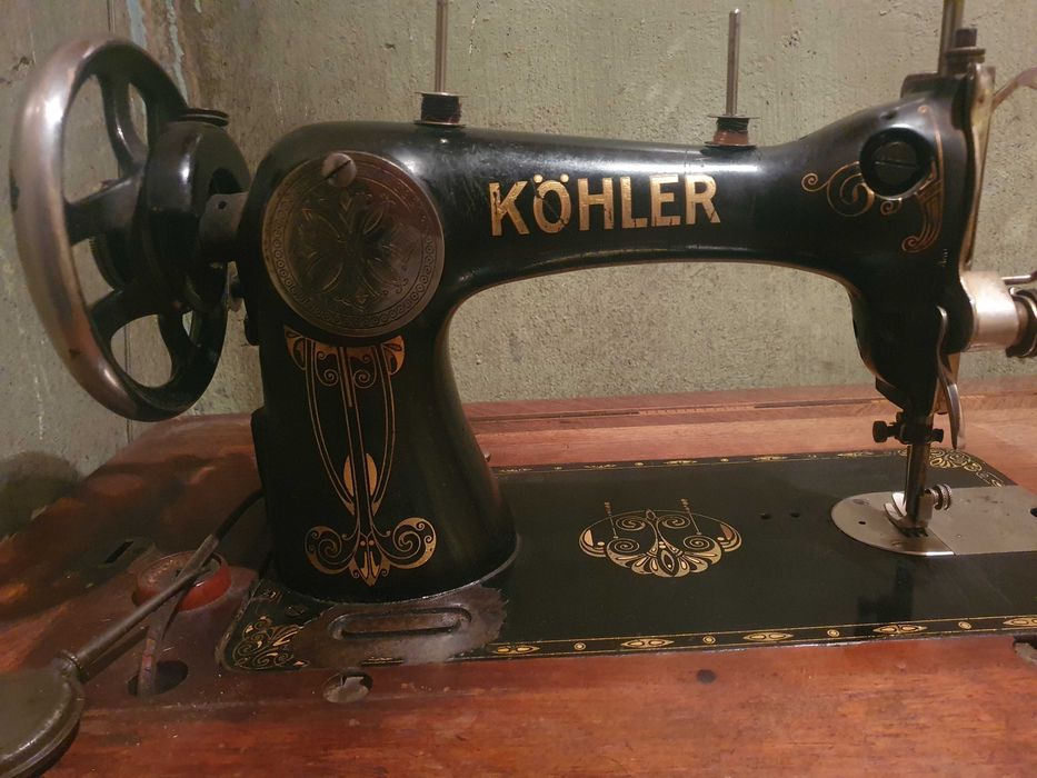 Sprzedam Maszyna do szycia Kóhler z metalową podstawą
