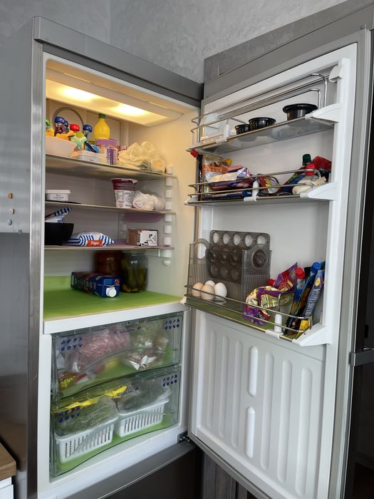 Холодильник liebherr