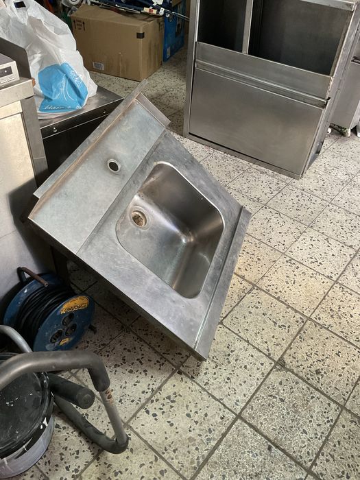 Bancada para lavar loica , louça, cuba