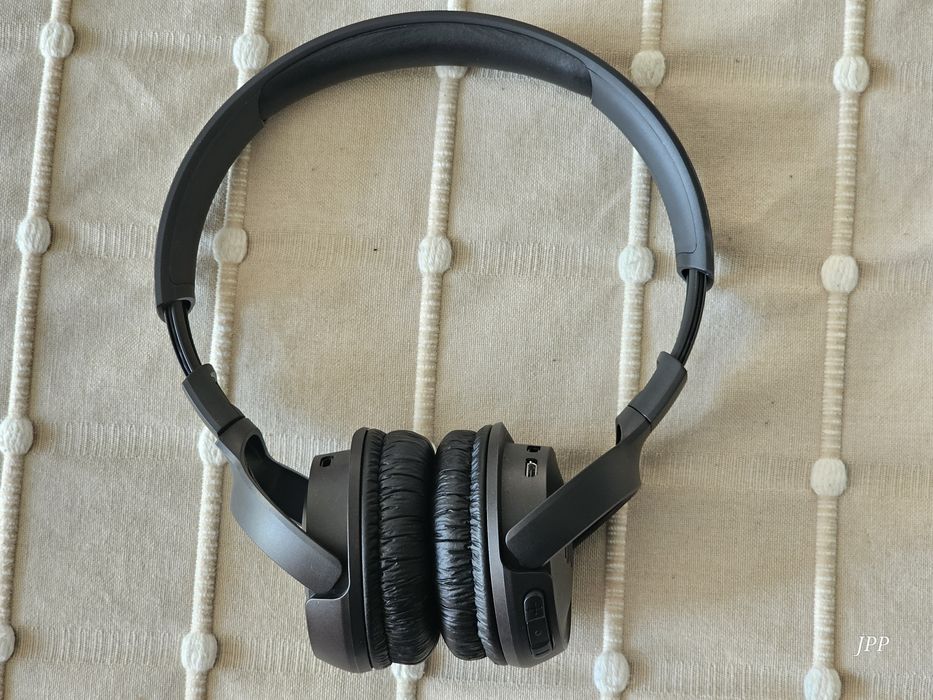 Auscultadores Bluetooth com microfone JBL Tune 500BT novos