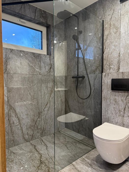 Oak House. Domek z balią w Serskim Lesie