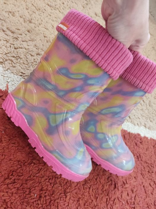 Резиновые сапоги девочке