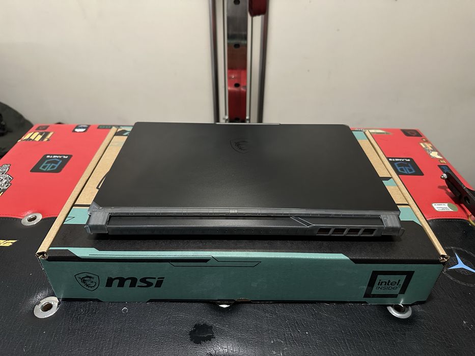 Portátil Gaming MSI | RTX 4060 8GB | i7-13620H |