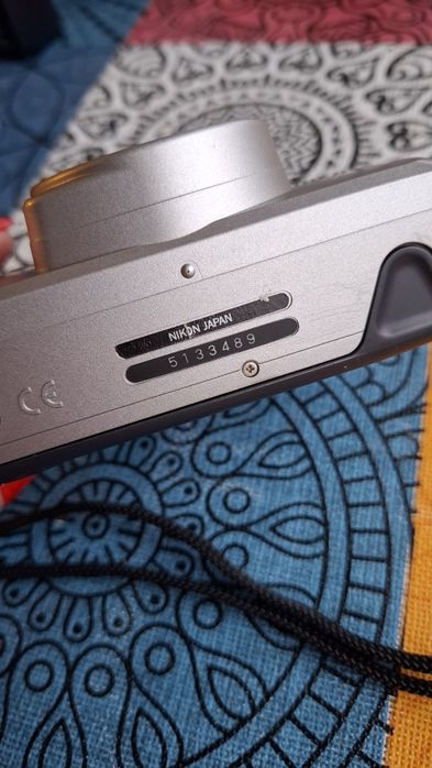 Máquina fotográfica Zoom 600 AF