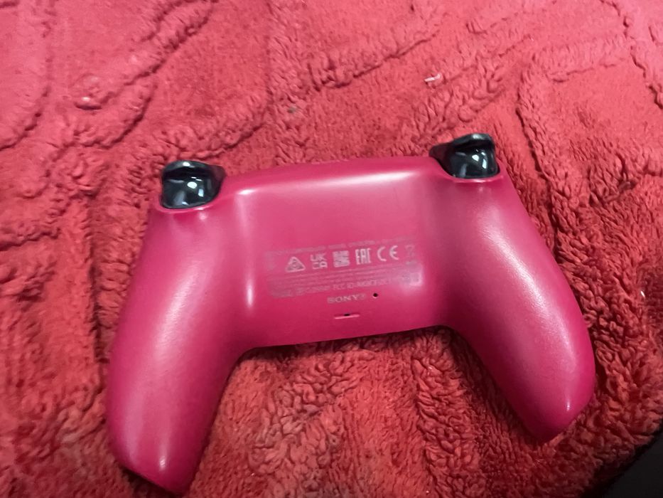 Playstation 5  z kontrolerem