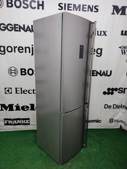 Окремостоячий двокамерний холодильник AEG  А+++