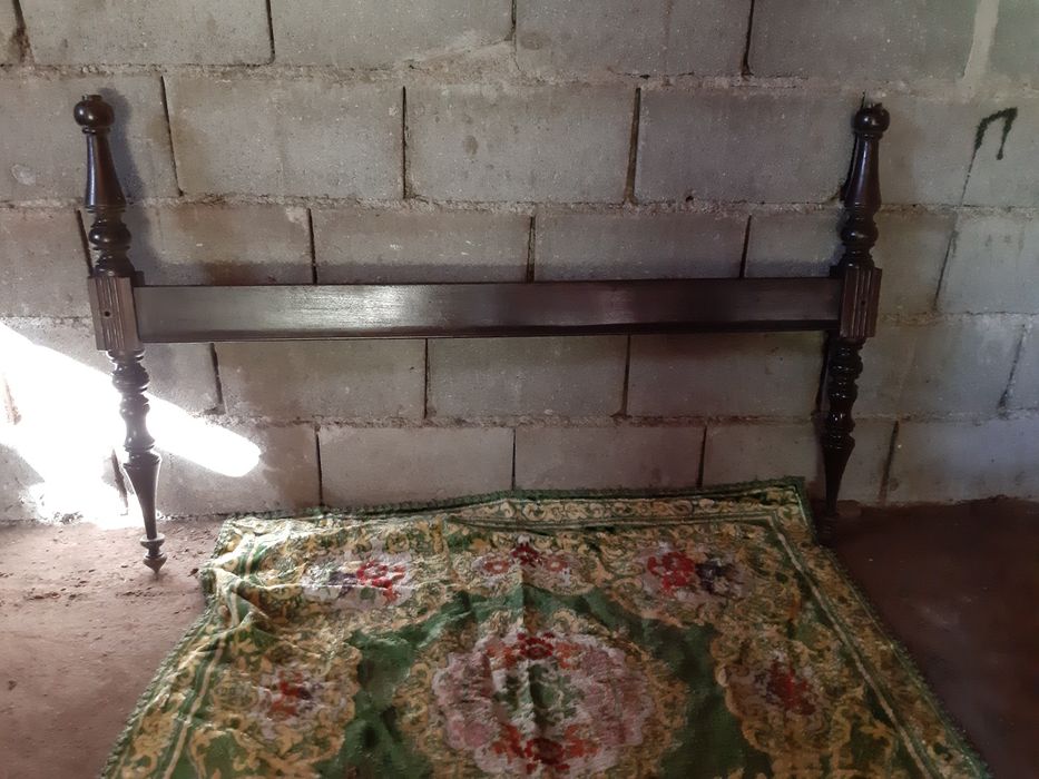 Cama de bilros antiga