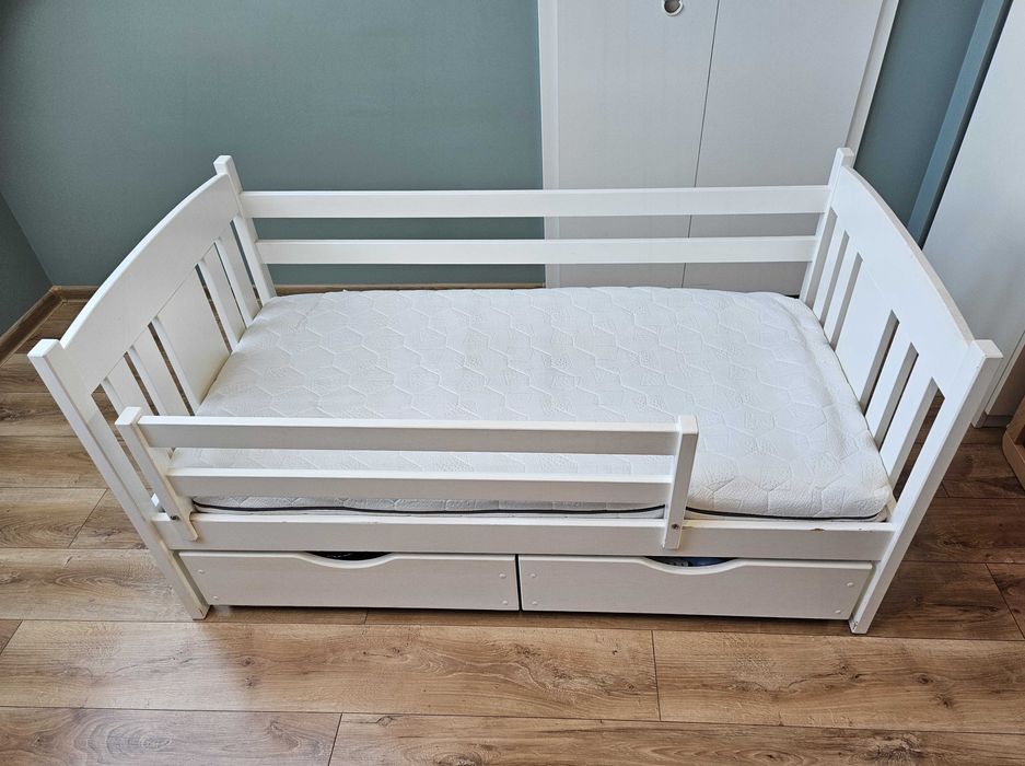 Łóżeczko dziecięce białe z materacem (w cenie) 140x70