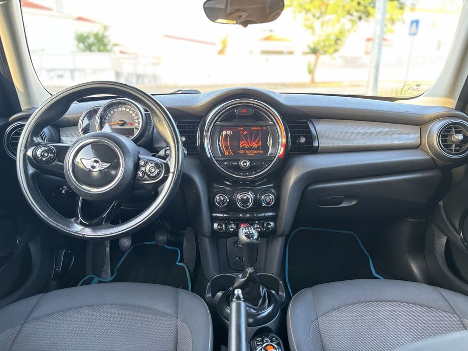 Mini cooper D 1.5 de 120cv