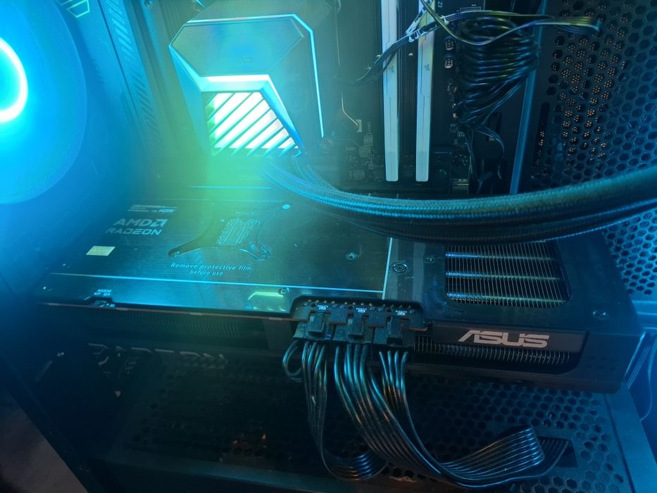 Asus AMD Radeon RX 9070 XT "RDNA 4" Prime OC 16GB GDDR6 Graphics Card