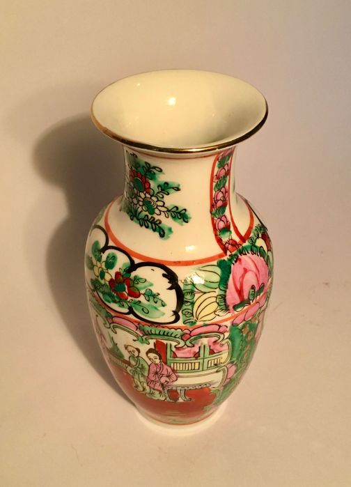 PORCELANA CHINESA - pintada à mão - h: 16 cm/s