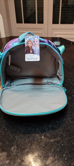 Lancheira Térmica Frozen II - Edição 3D (Nova com Etiqueta)
​Personag