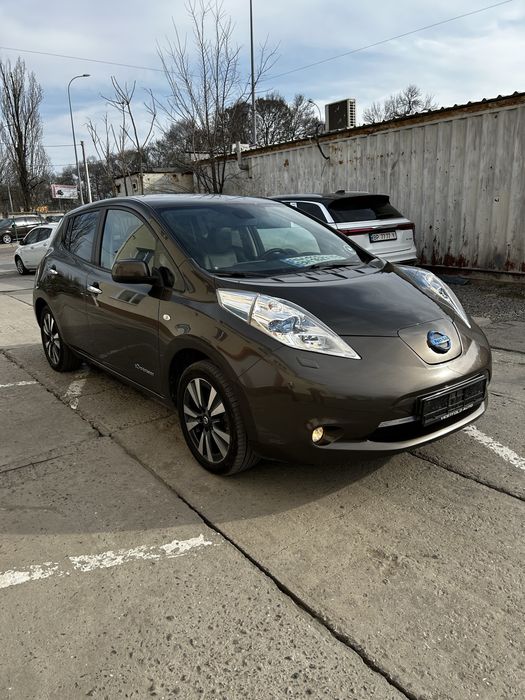 Nissan Leaf Tekna 30 kW