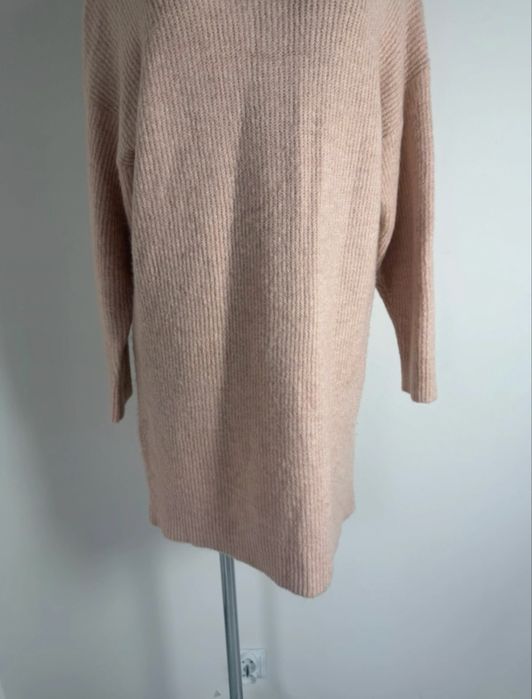 Amisu sukienka damska swetrowa golf oversize miękka casual pudrowy róż rozmiar S