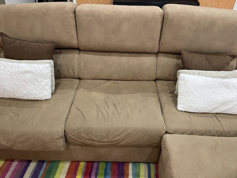 Sofa 3 lugares com chaise long e banqueta usados