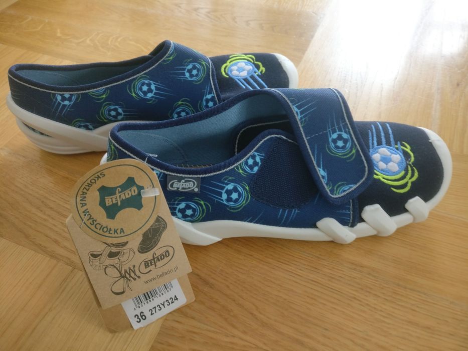 Kapcie pantofelki szkolne nowe rozm 36