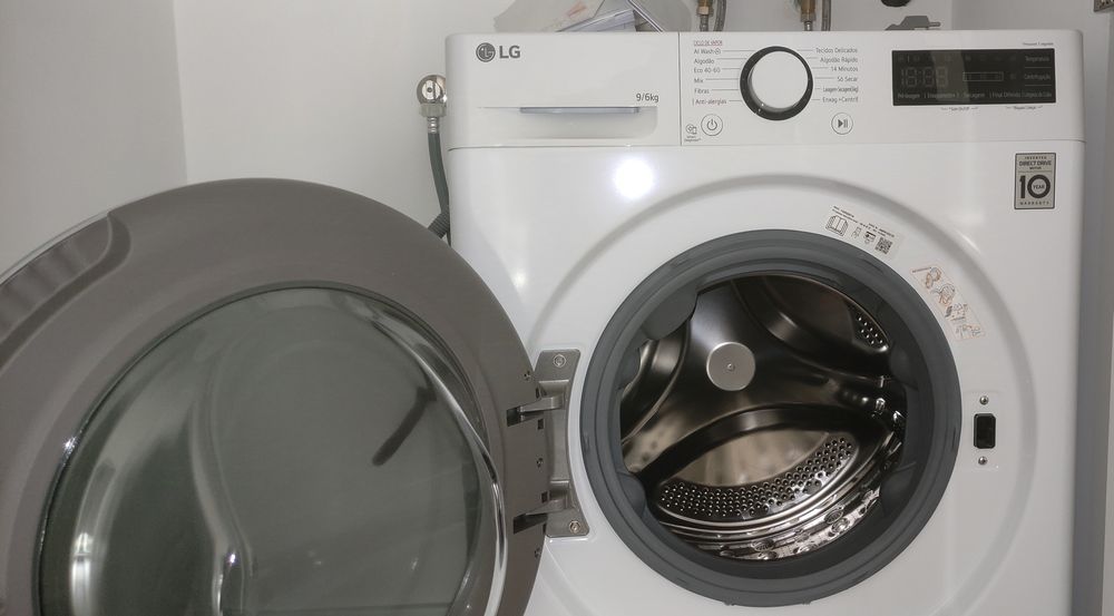 Máquina de Lavar/secar LG F4DR509S1W (6/9 kg - 1400 rpm - NOVA