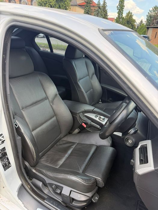 BMW E60 E61 Fotele Sporty Skóra Czarna Komplet Tapicerka M Pakiet