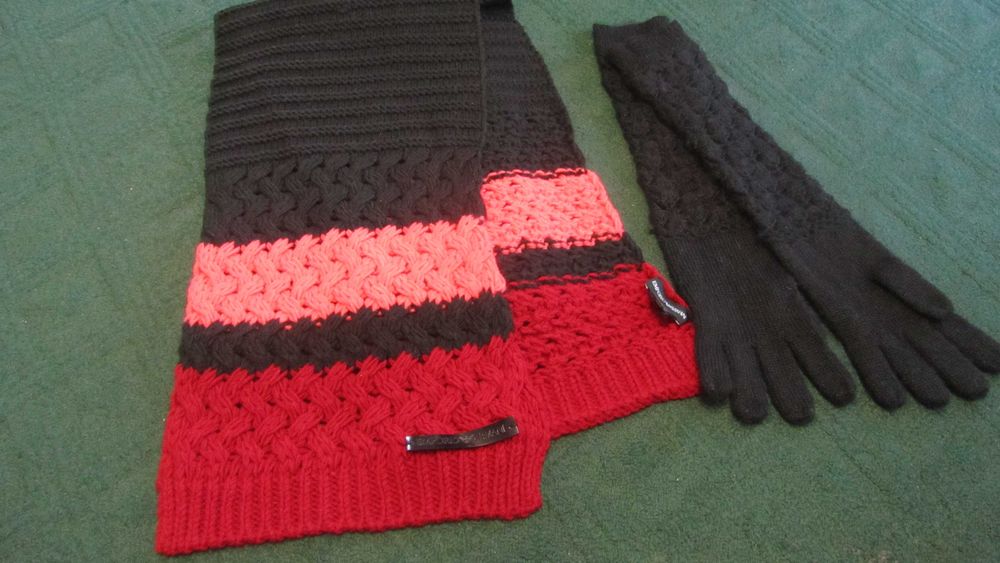 Шарф,шерсть -''ARMANI'',оригинал+ длинные перчатки.