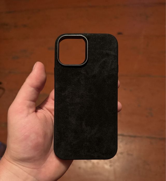 Стильні чохли для iPhone 15 Pro Max та 12/Pro