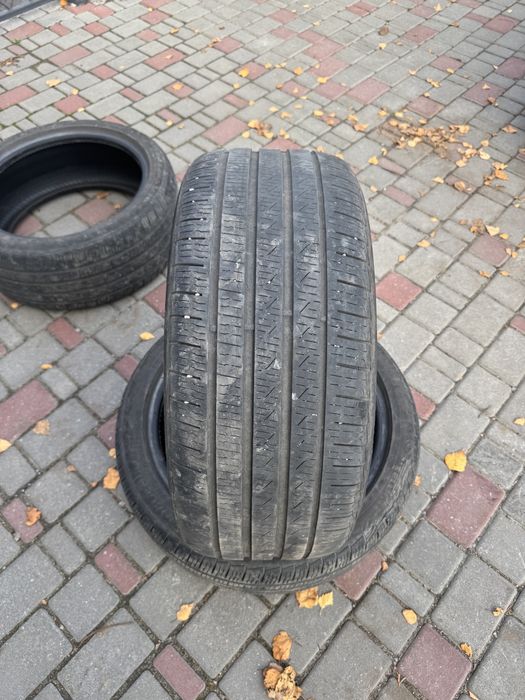 Продам резину 245/40/18 Літо