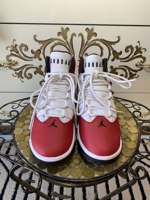 Высокие кожаные кеды кроссы кроссовки nike air jordan max aura 36