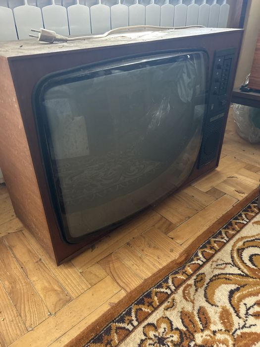 Telewizor diamant 2410