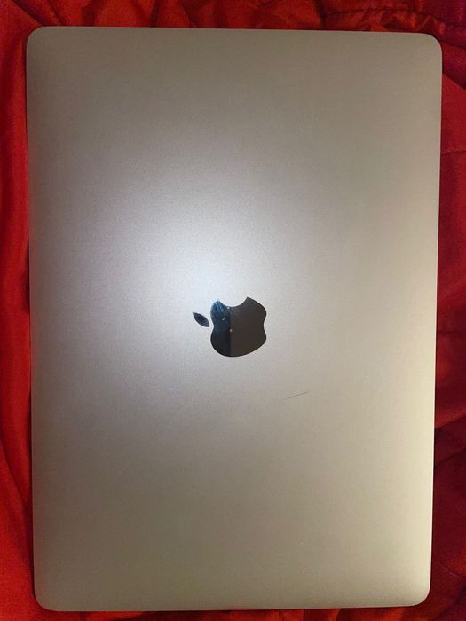 MacBook Pro 2020 13” 16GB  RAM 499GB